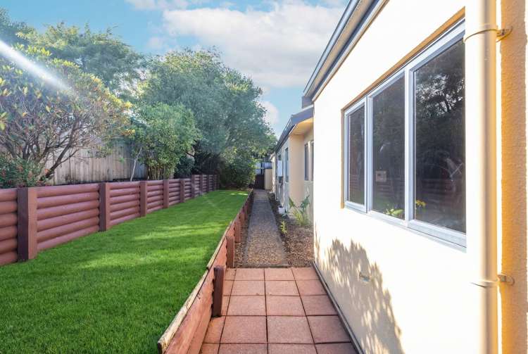 42 Ayrshire Drive Grandview Heights_36