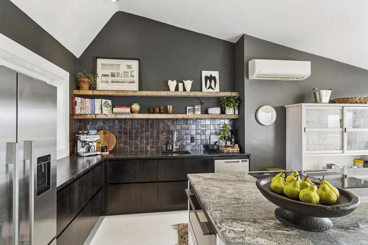 35 Connaught Terrace Brooklyn_9