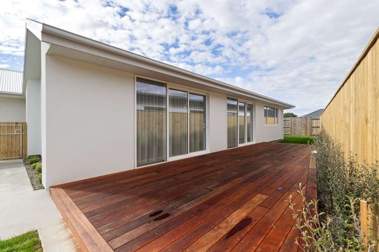 44 Solitude Crescent Kelvin Grove_29