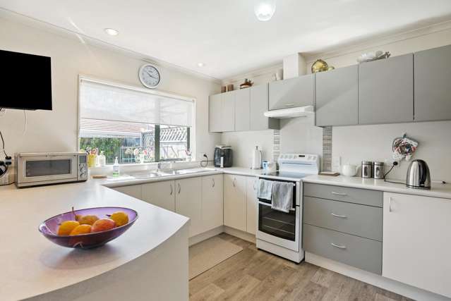 85 Guildford Drive Paraparaumu_1