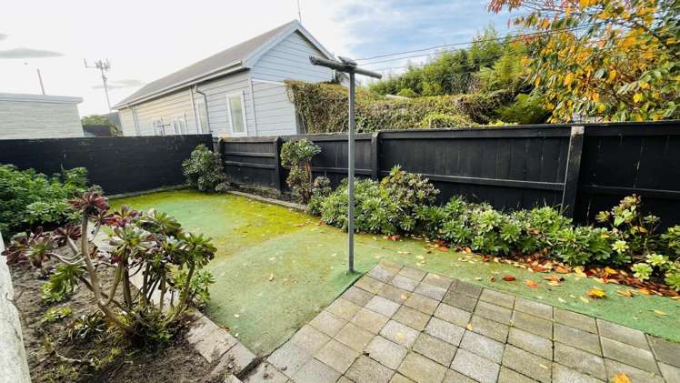 2/801 Hastings Street North 10490_8