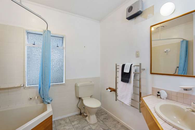 7 Napier Grove Waikanae Beach_10