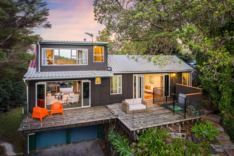 8 Arapito Road Titirangi_0