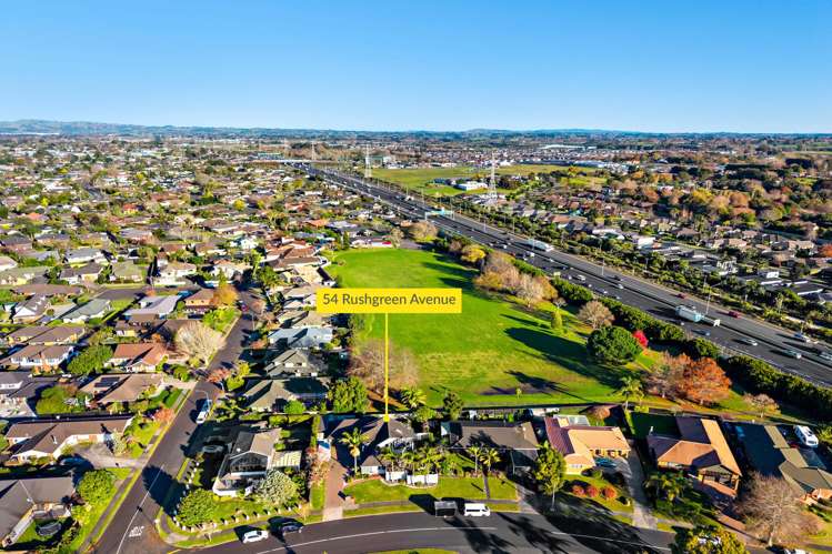 54 Rushgreen Avenue Pahurehure_15