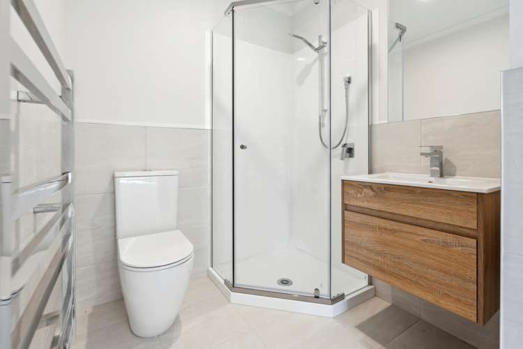 425 Dey Street Hamilton East_8