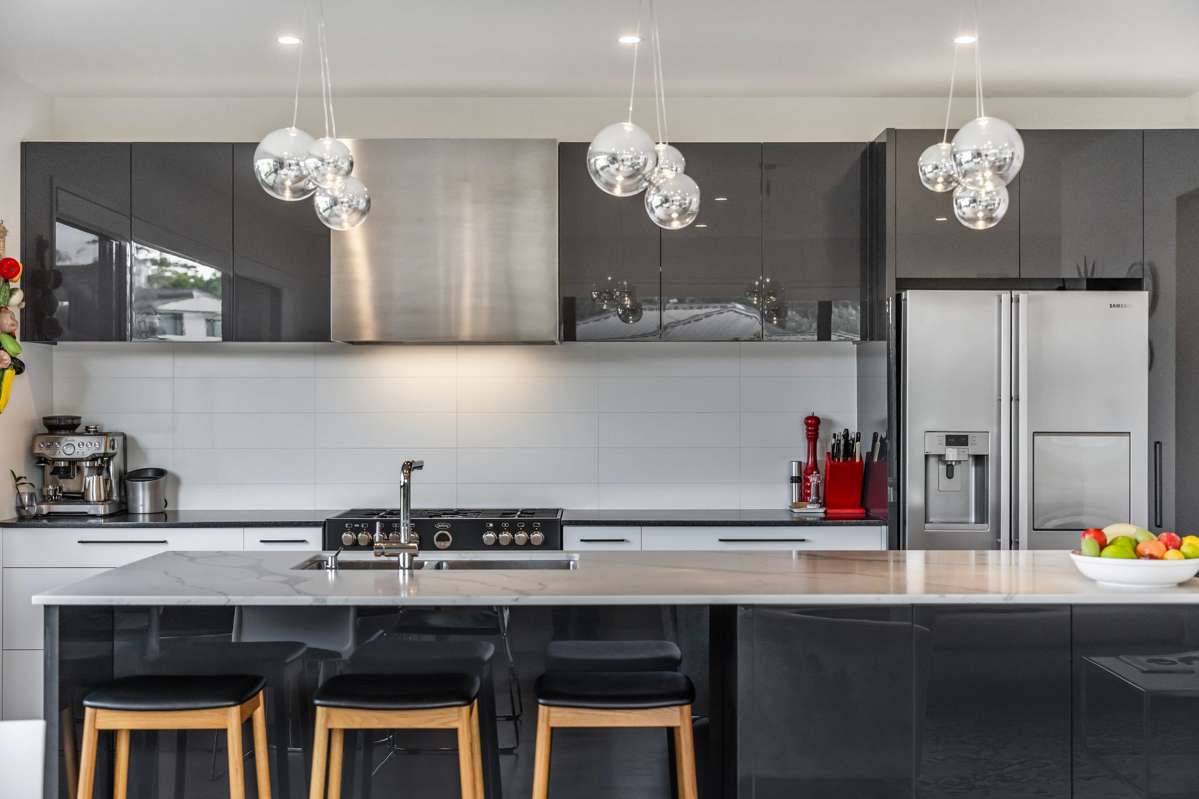 2/204 Riddell Road_5