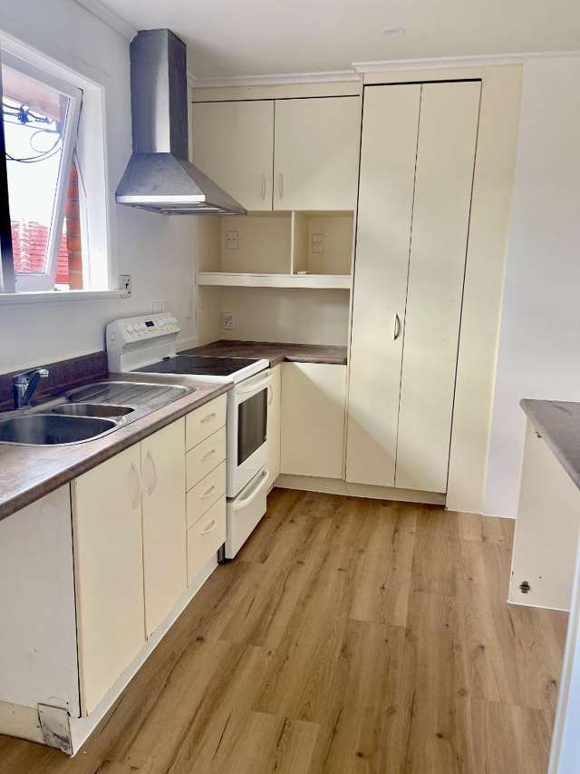 1/9a Dornwell Road Three Kings_2