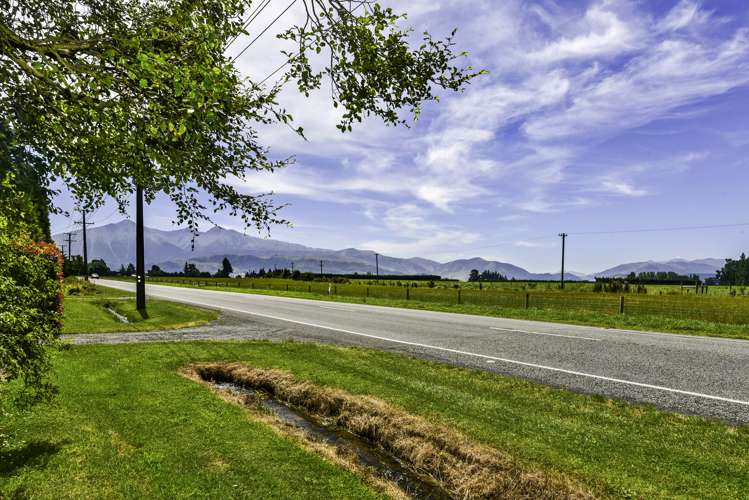 5565 West Coast Road Springfield_19