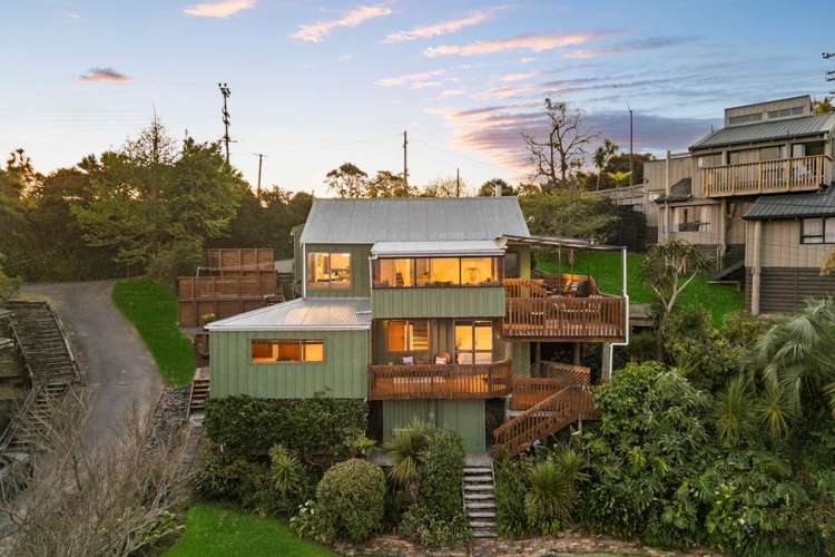 961 East Coast Road Torbay_14