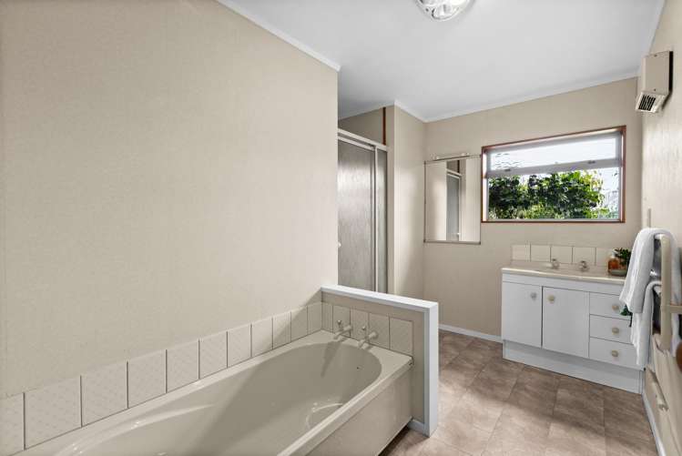 20 Hetley Crescent Taradale_14