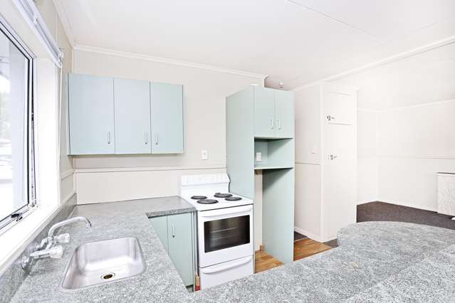 2/91 Lewis Street Gladstone_4