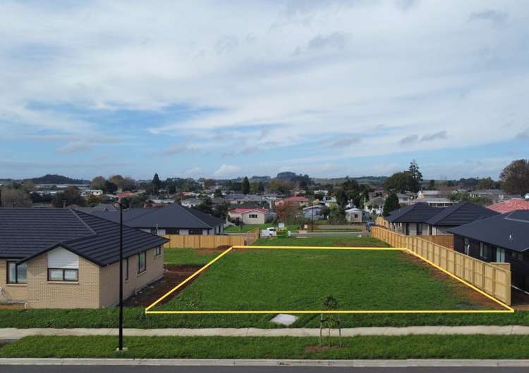 7 Booker Drive_0