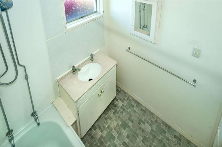 2/34 Pinewood Avenue North New Brighton_21