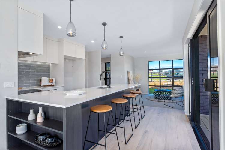 17 Puhitahi Hill Road Paerata_3