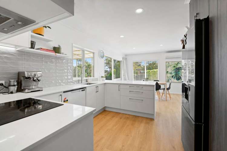 44 Blue Heron Rise Stanmore Bay_5