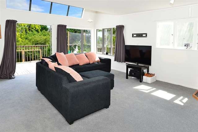 32 Surf Road Stanmore Bay_3