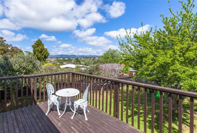 152 Edmonton Road Te Atatu South_10