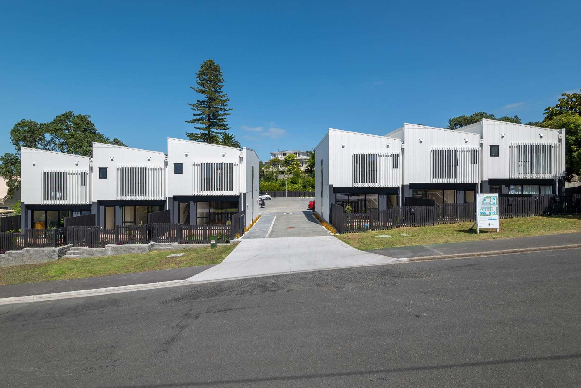 2/18 Handley Avenue Devonport_0