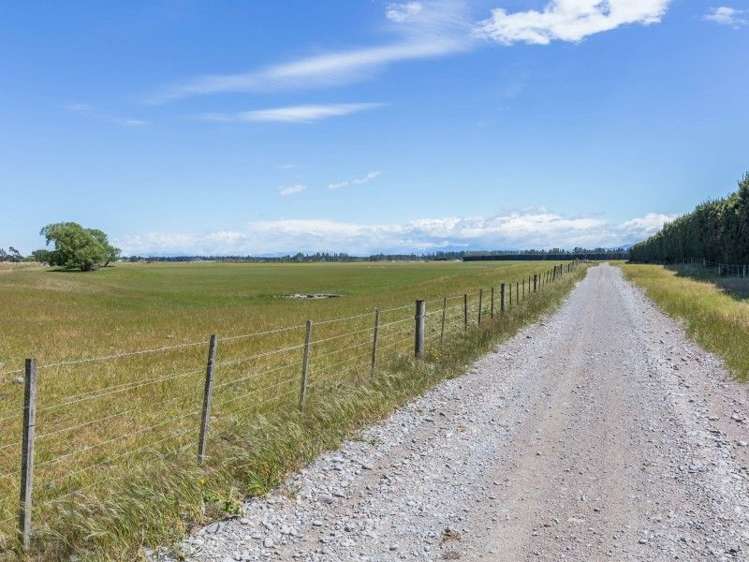 130 Mcleans Island Road Harewood_23