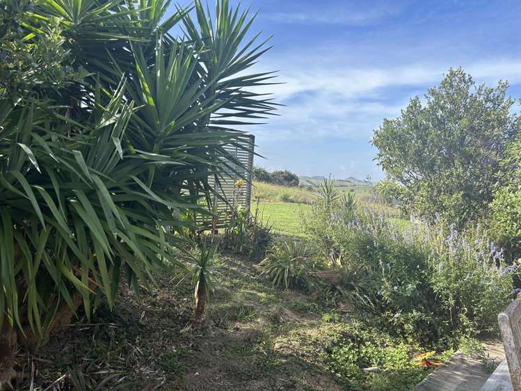 41 Lara Lane Kaiwaka_13