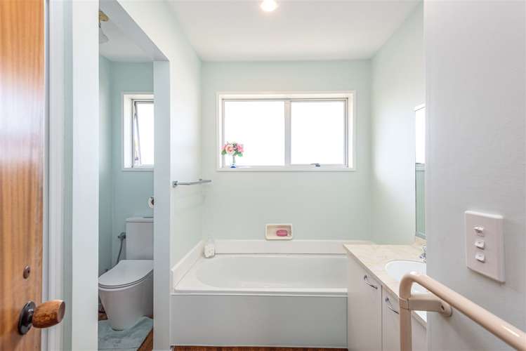 87 Dunbarton Street Redwood_8