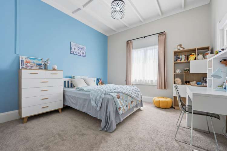 75 Alberton Avenue Mount Albert_14