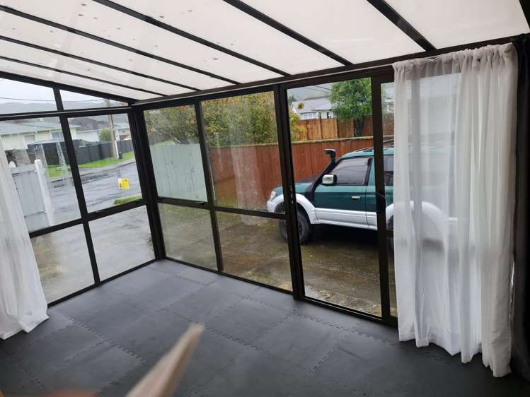 64 Russell Road Wainuiomata_10