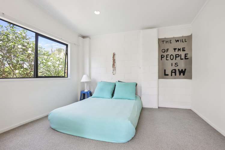 14 Riverview Road New Lynn_14