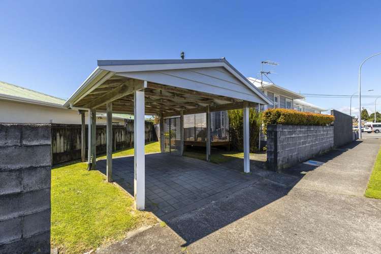 40 Tukapa Street Westown_23