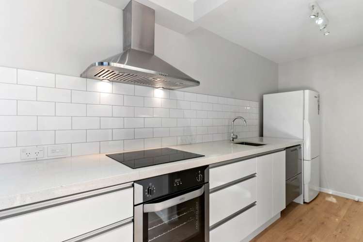 2/2A Seascape Road Remuera_10