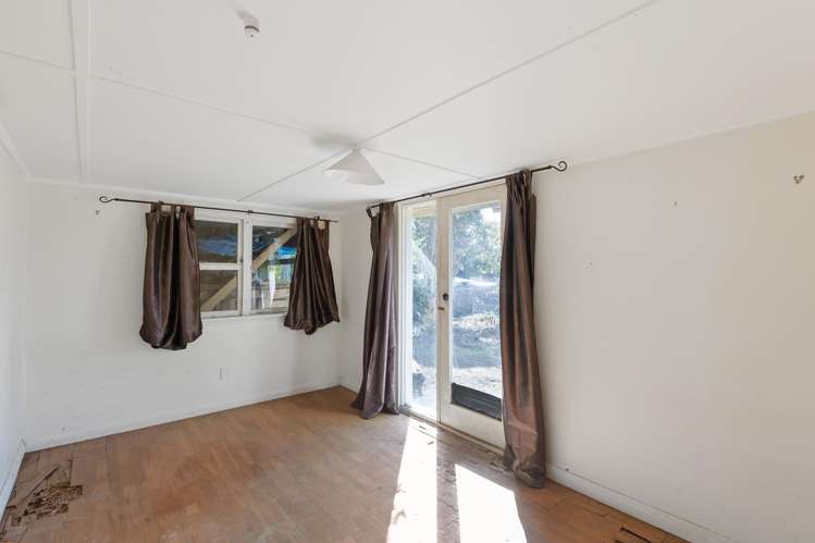 43 Wairau Road Oakura_17