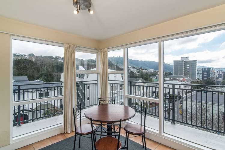 15/217 The Terrace Wellington Central_5