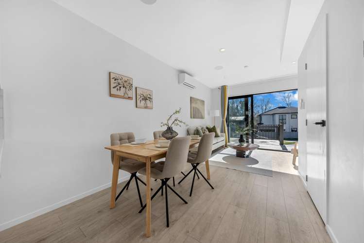 2/13 Grove Lane Pakuranga Heights_7
