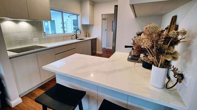 1/63 Pupuke Road Birkenhead_5