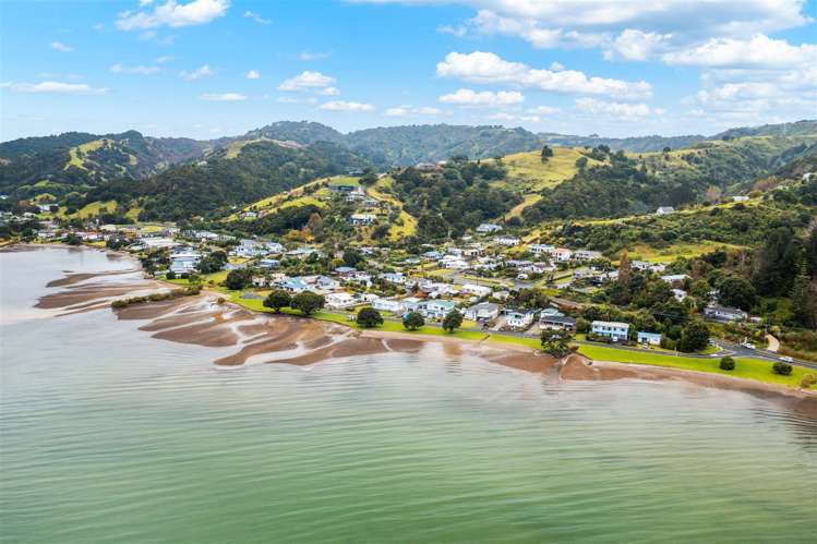 6 Waikaraka Beach Road Tamaterau_19