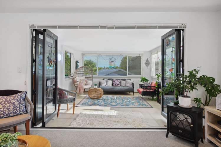 2b/12 Seaway Road Clarks Beach_28