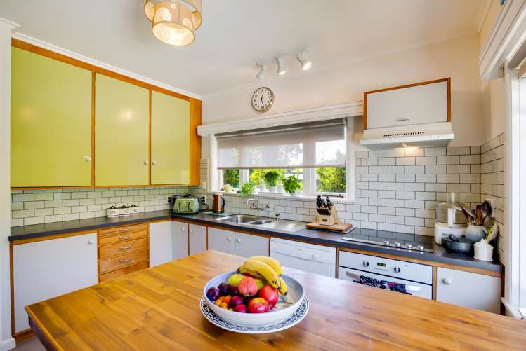 230 Godley Road Titirangi_6