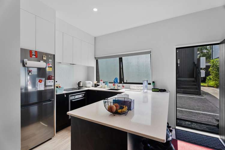 6/24 Andrew Road Howick_1