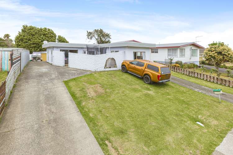 17 Fernleigh Avenue Waiuku_12