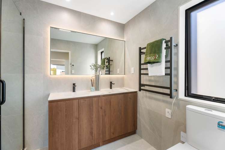 18 Rathfarnham Road Flat Bush_25