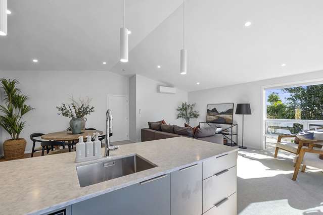 52 Wairau Road Oakura_3