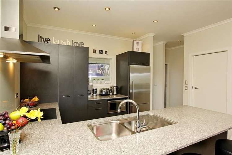 3/16 Ronald Street Strandon_1