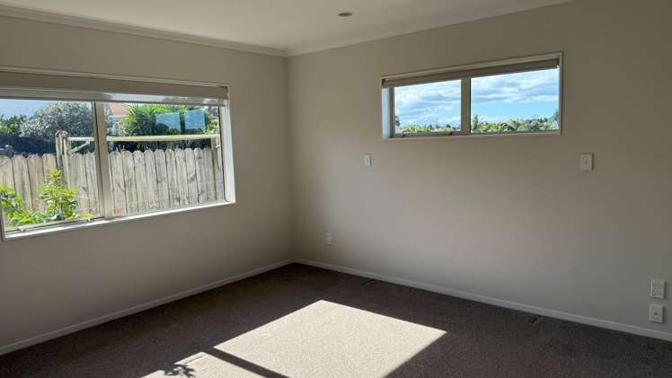 33 Blue Heron Rise Stanmore Bay_16