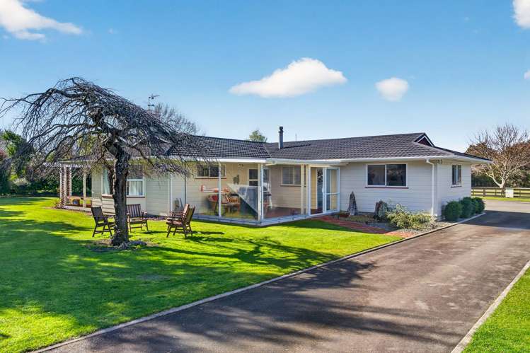 53 Tararua Drive Upper Plain_13