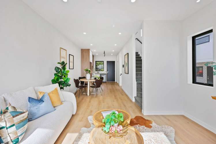 2/2 St Oswalds Road Greenlane_22