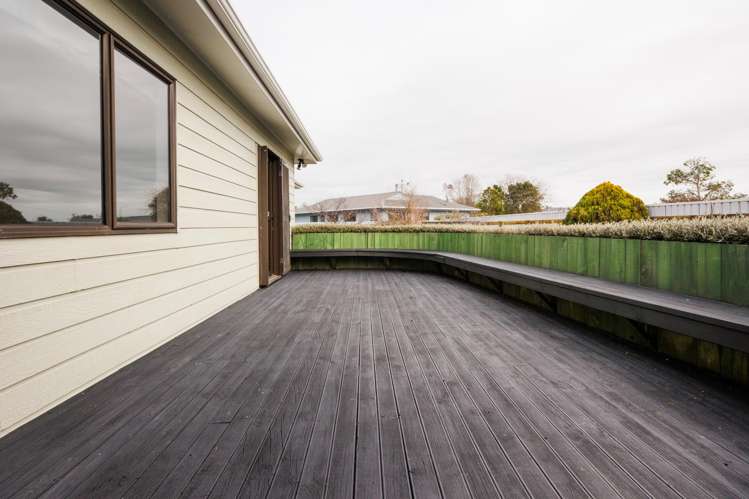 26 Peppertree Glade Kelvin Grove_13