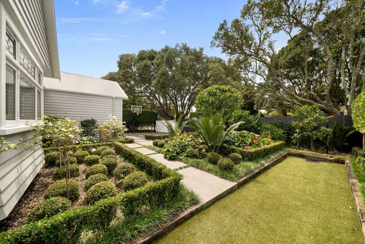 39 Maungakiekie Avenue Greenlane_23