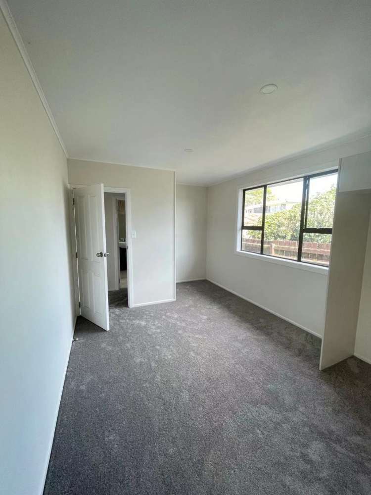 128 Cobham Crescent Kelston_14