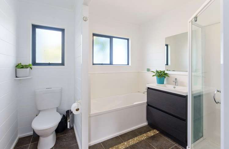 2a Otaihanga Road Paraparaumu Beach_19