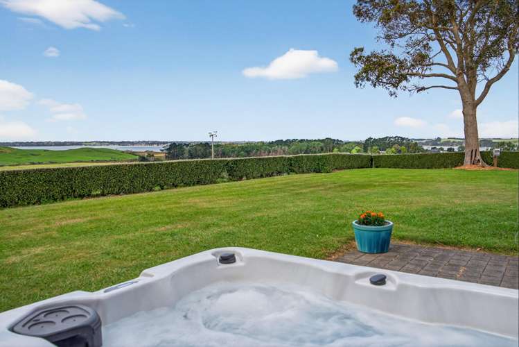 722 Awhitu Road Waiuku_19